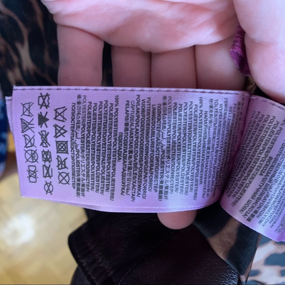 GUESS | Burgundy Faux Leather Quilted Jacket Small - Picture 12 of 13